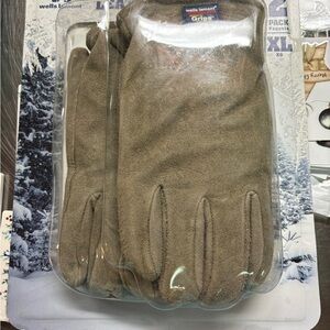 NWT heavy duty gloves thinsulate lined. Xl 2 in the package